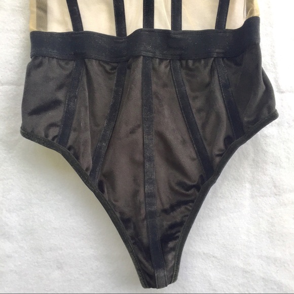 Victoria’s Secret Velvet and Mesh Appliqué Teddy - Picture 6 of 8